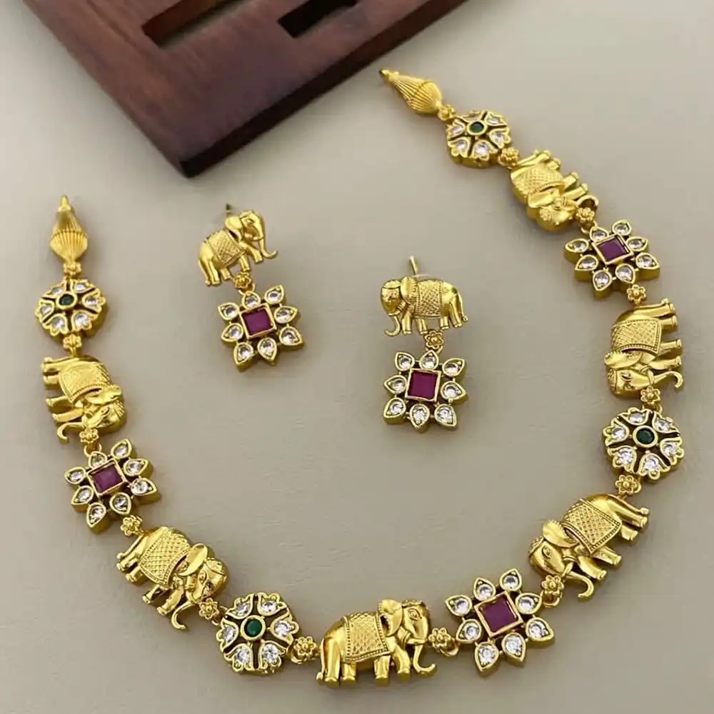 Royal Elephant Ruby & Emerald-Style Necklace Set - Image 2