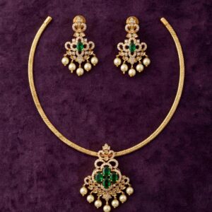 Clover Hasli Necklace