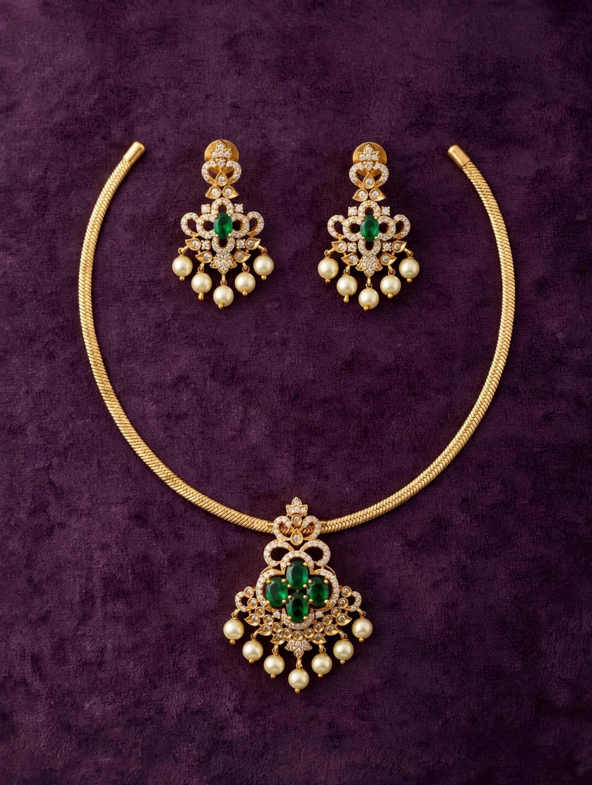 Clover Hasli Necklace
